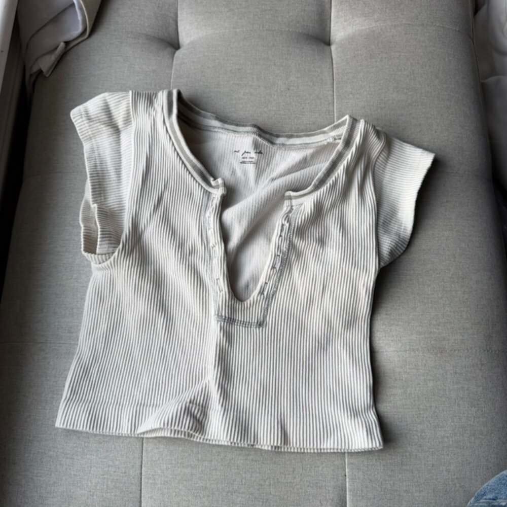 Light gray Out From Under Go For Gold Seamless Crop